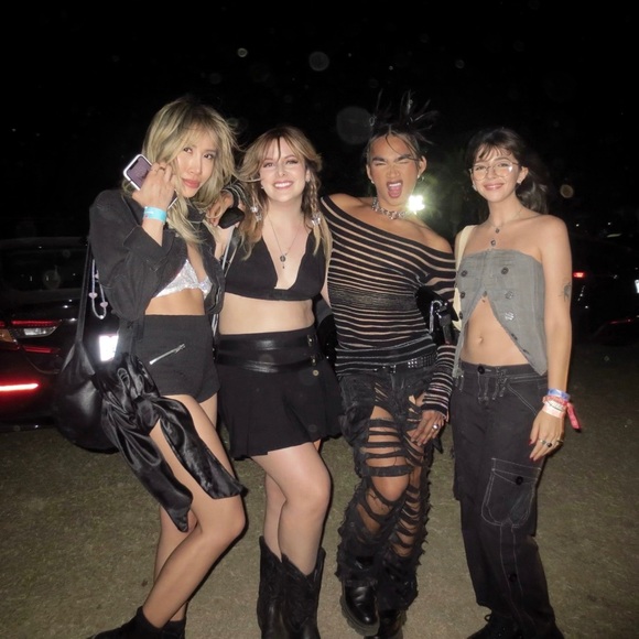 Maniere De Voir Cropped Carpenter Denim Jacket - Picture 3 of 9